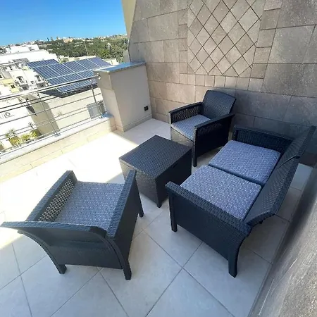 Marlev Duplex Penthouse Pietà